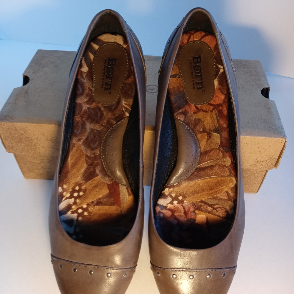 Born Lola Women's Gray Flat Slip On